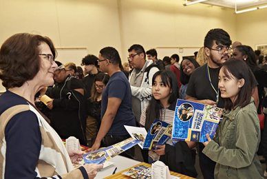 New opportunities await Dallas ISD upperclassmen at upcoming college fair
