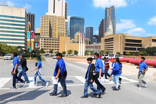 Students walking downtown 